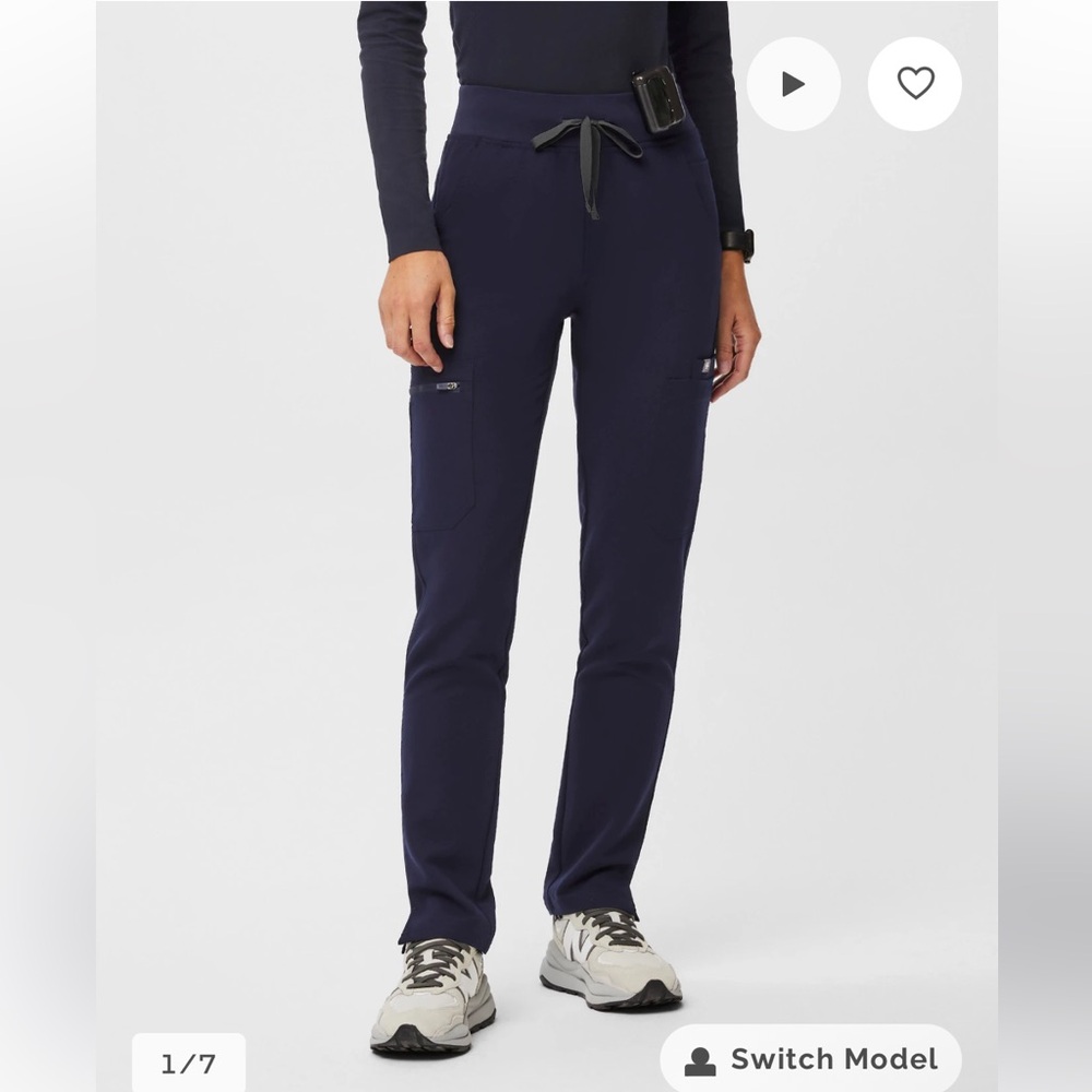 Figs Yola Slim Scrub Pant in Small Petite Navy